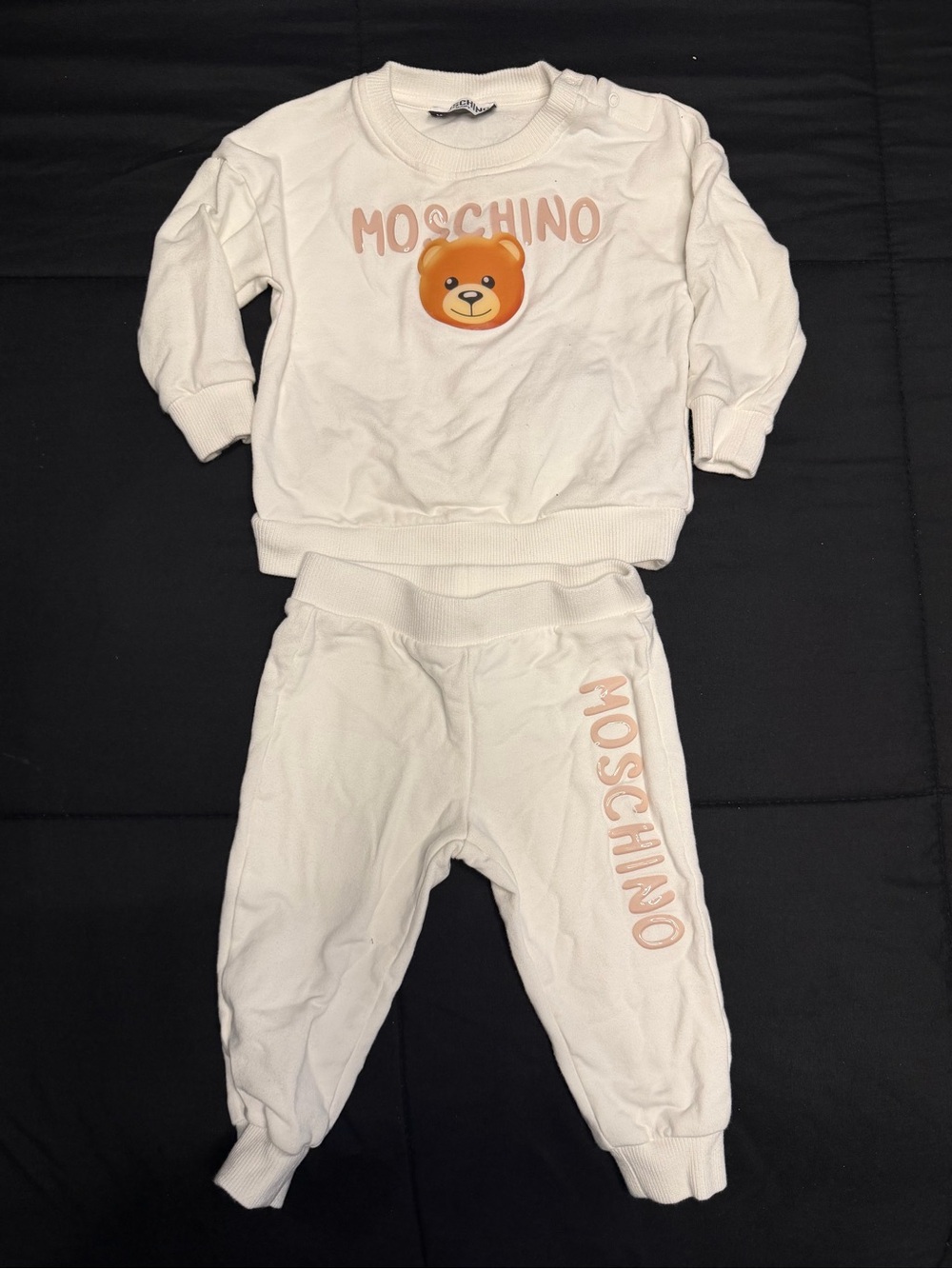 Moschino Baby Teddy Bear Sweatshirt & Jogger Set – 6–9 Months